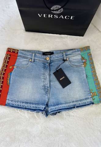 https://vipluxury.sk/Versace šortky