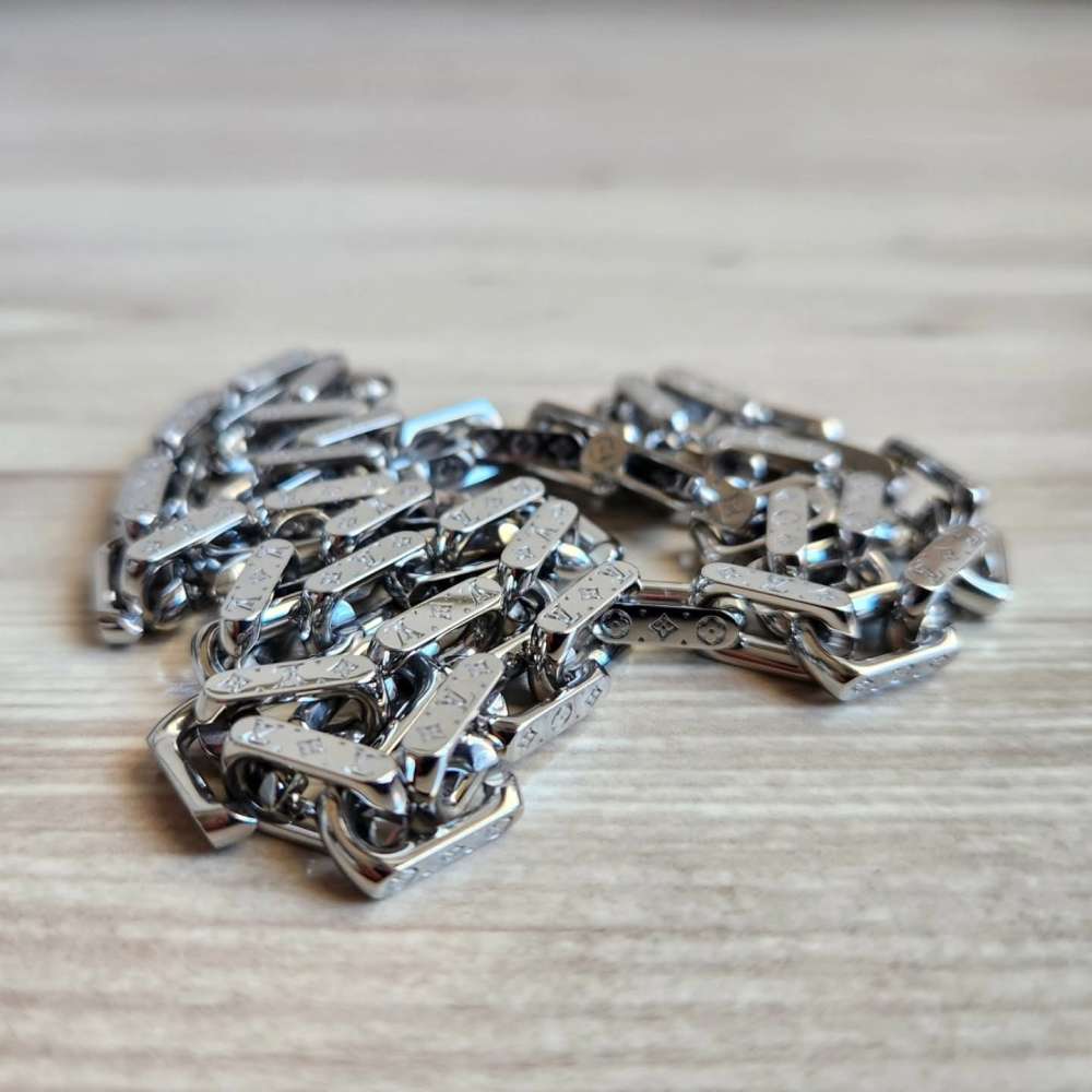 Louis Vuitton Nahrdenik