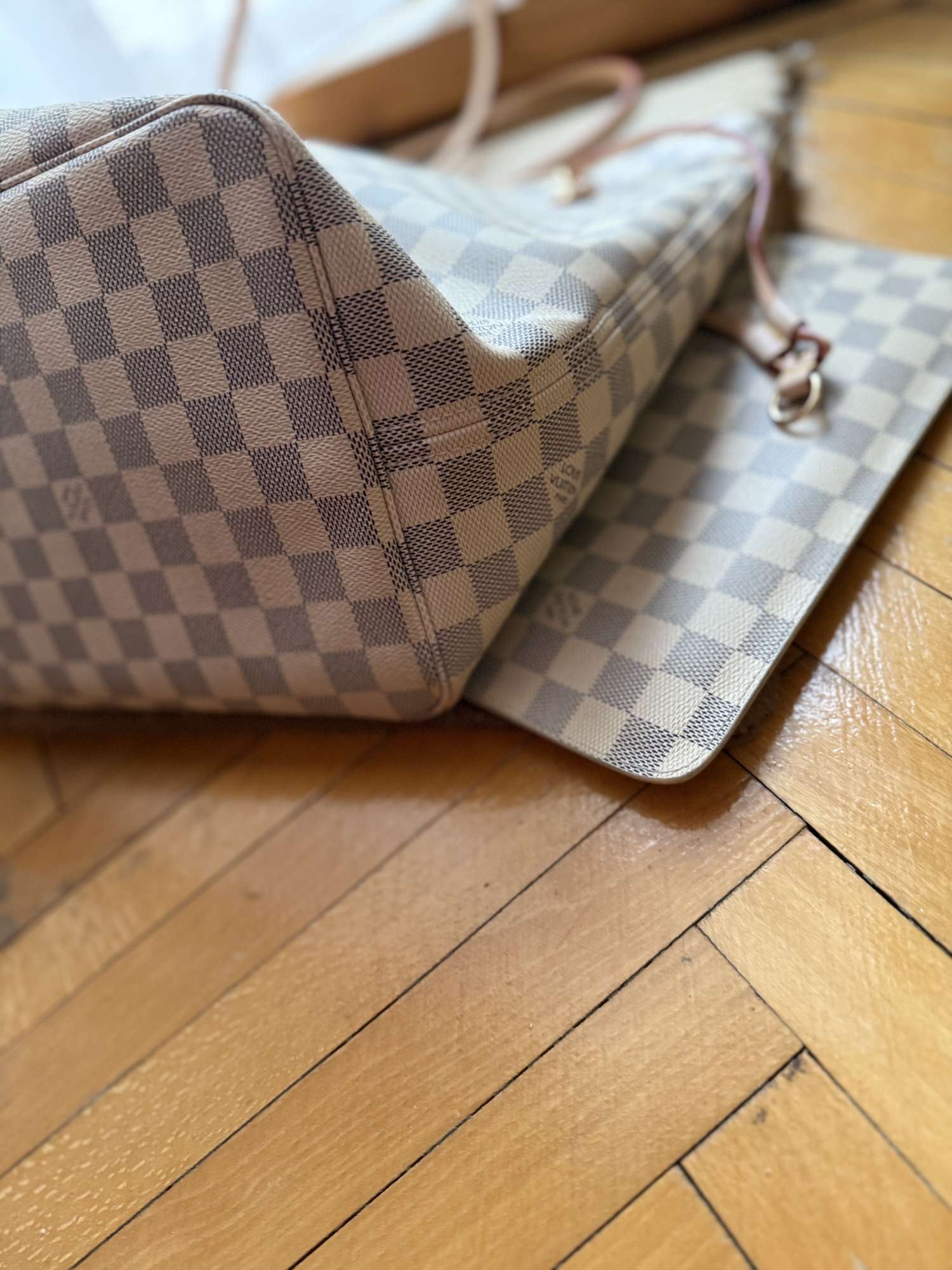 LV neverfull