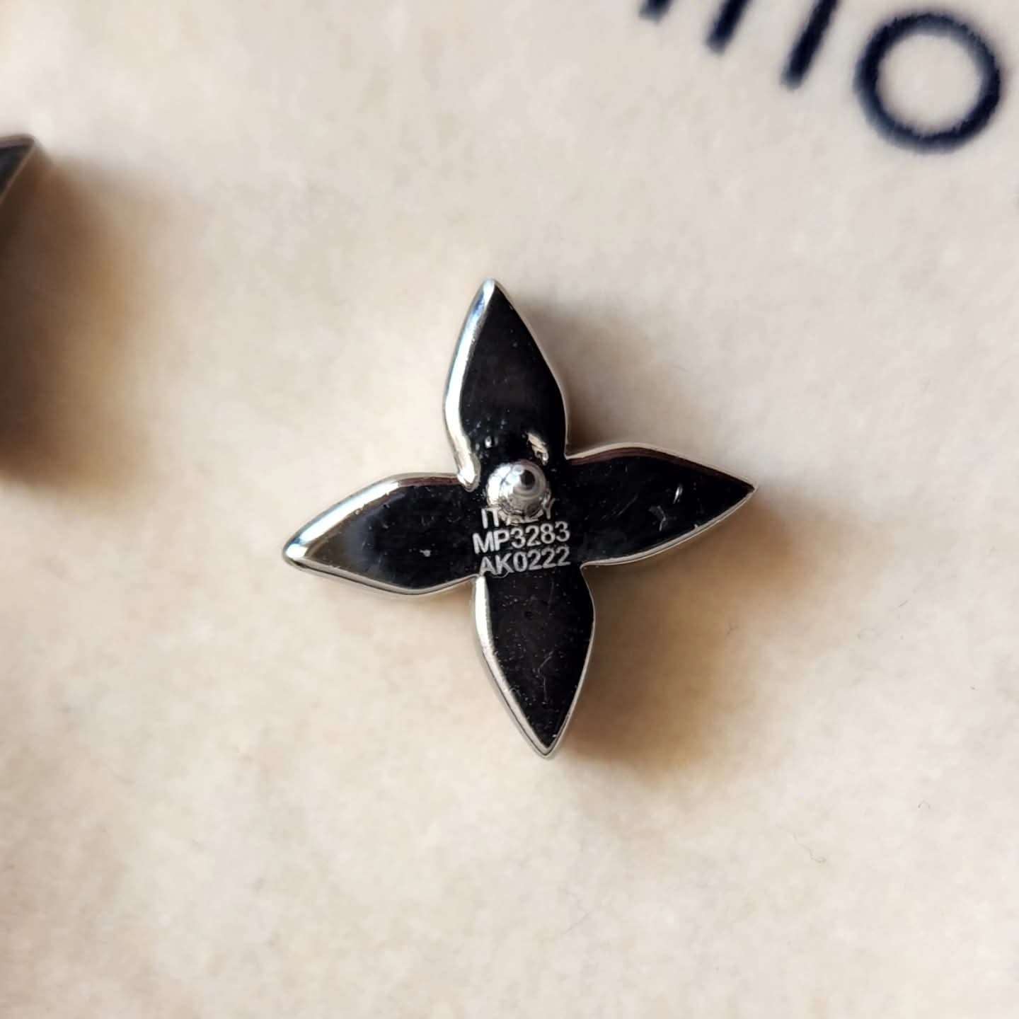 Louis Vuitton Nausnice