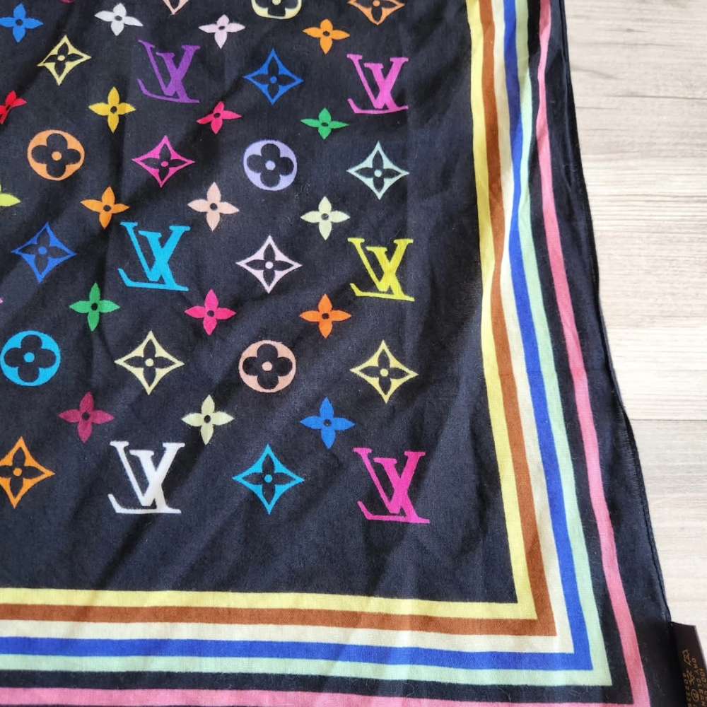 Louis Vuitton Foulard