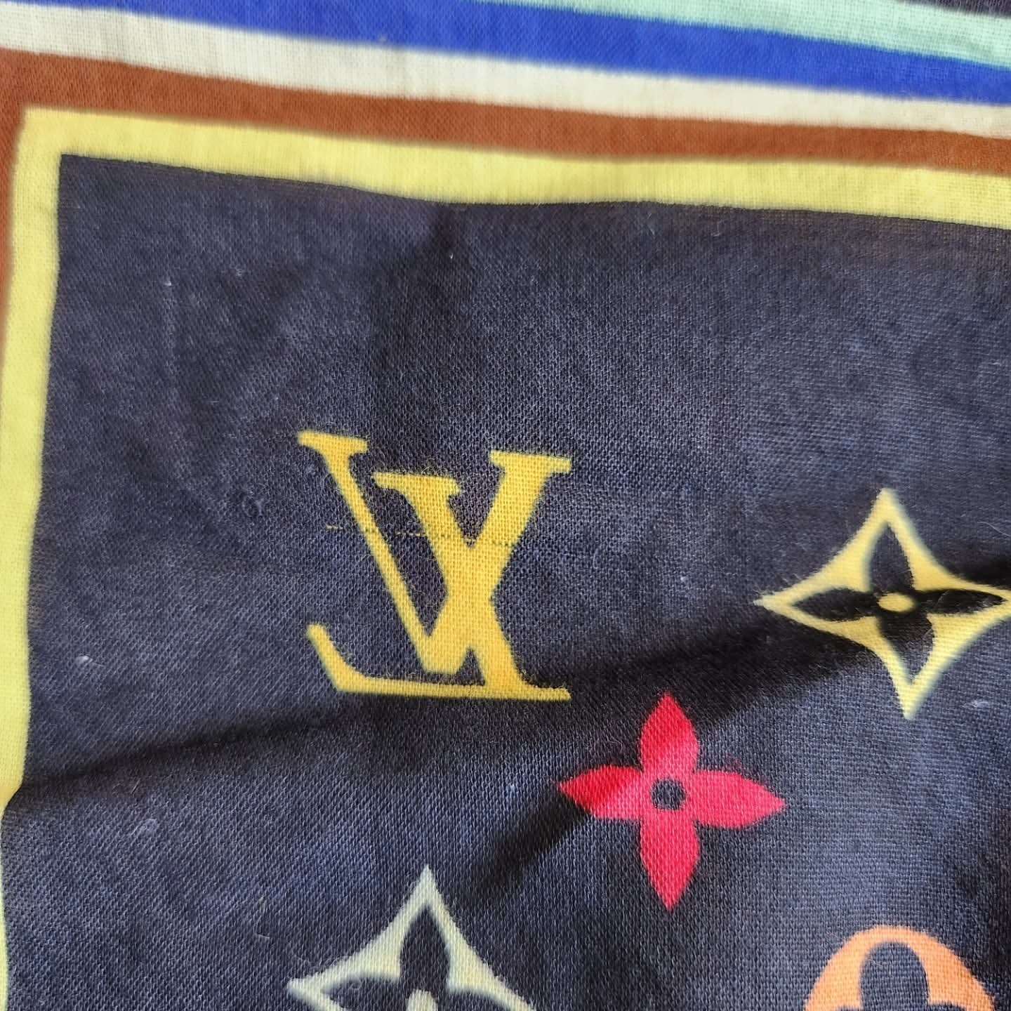 Louis Vuitton Foulard