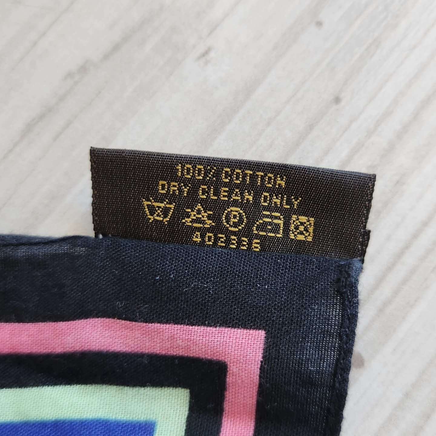 Louis Vuitton Foulard