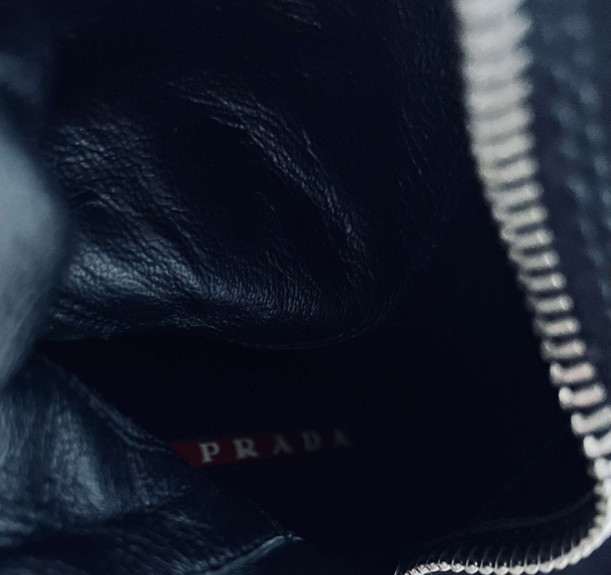 Prada čierne čižmy z brúsenej kože 36