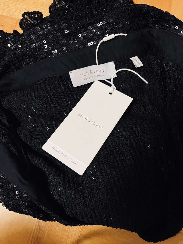Rich&Royal čierna blúzka - flitre XS