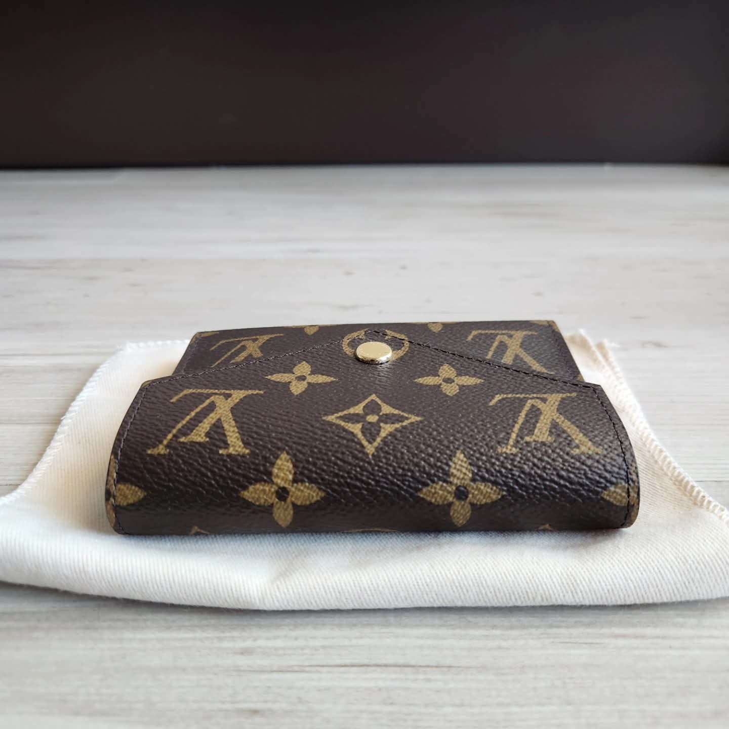 Louis Vuitton Victorine