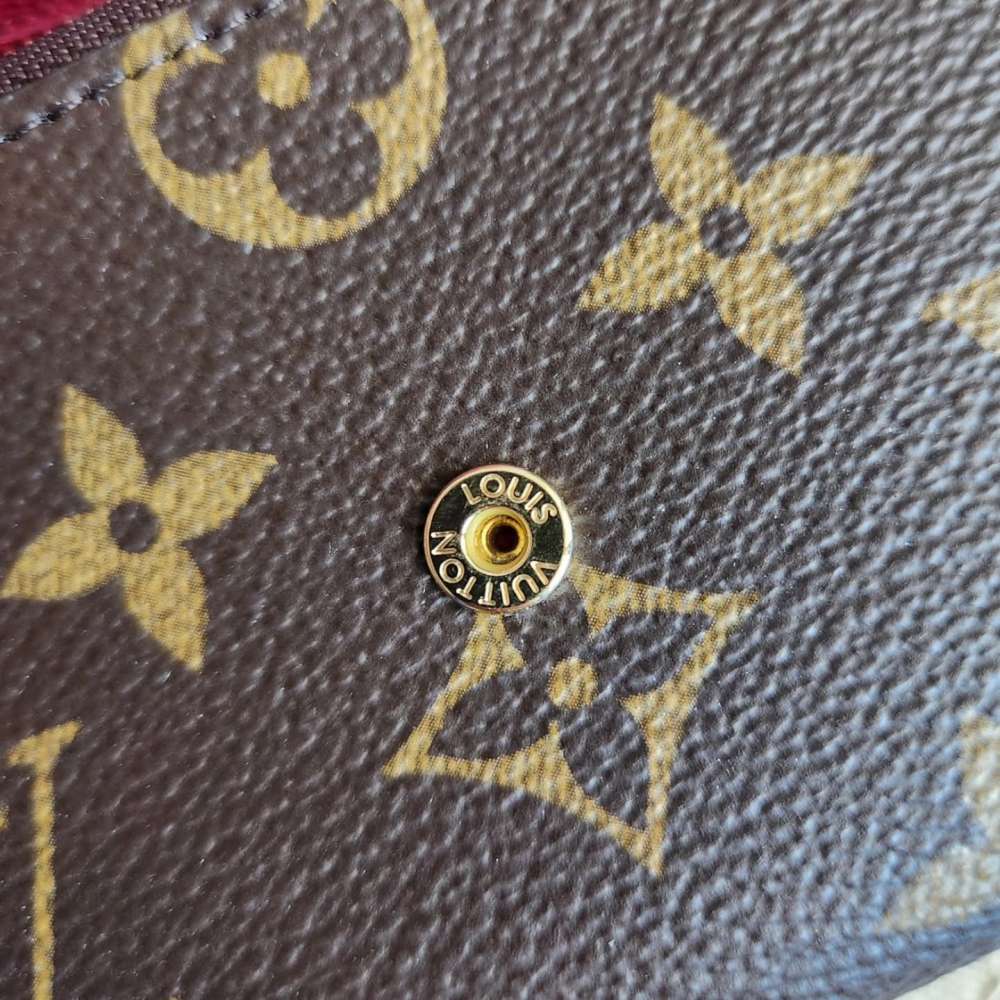 Louis Vuitton Victorine