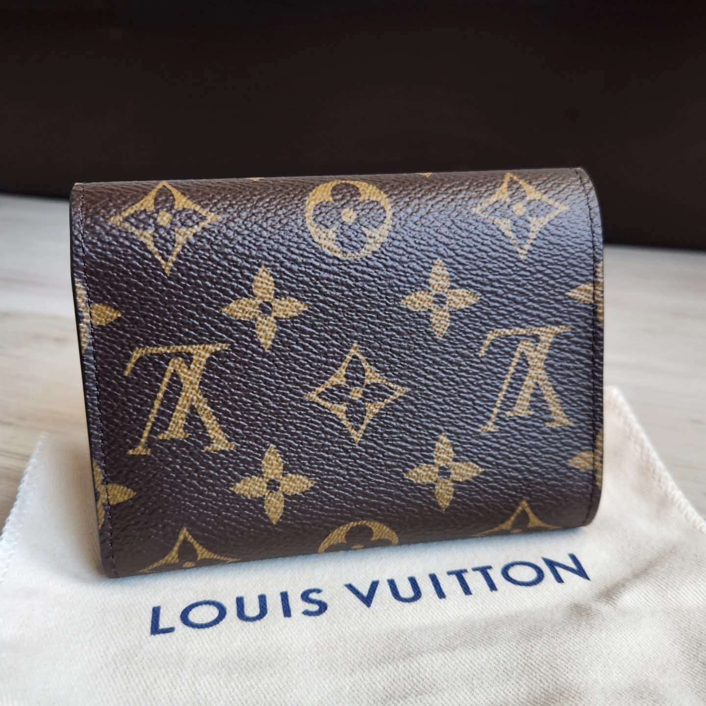 Louis Vuitton Victorine