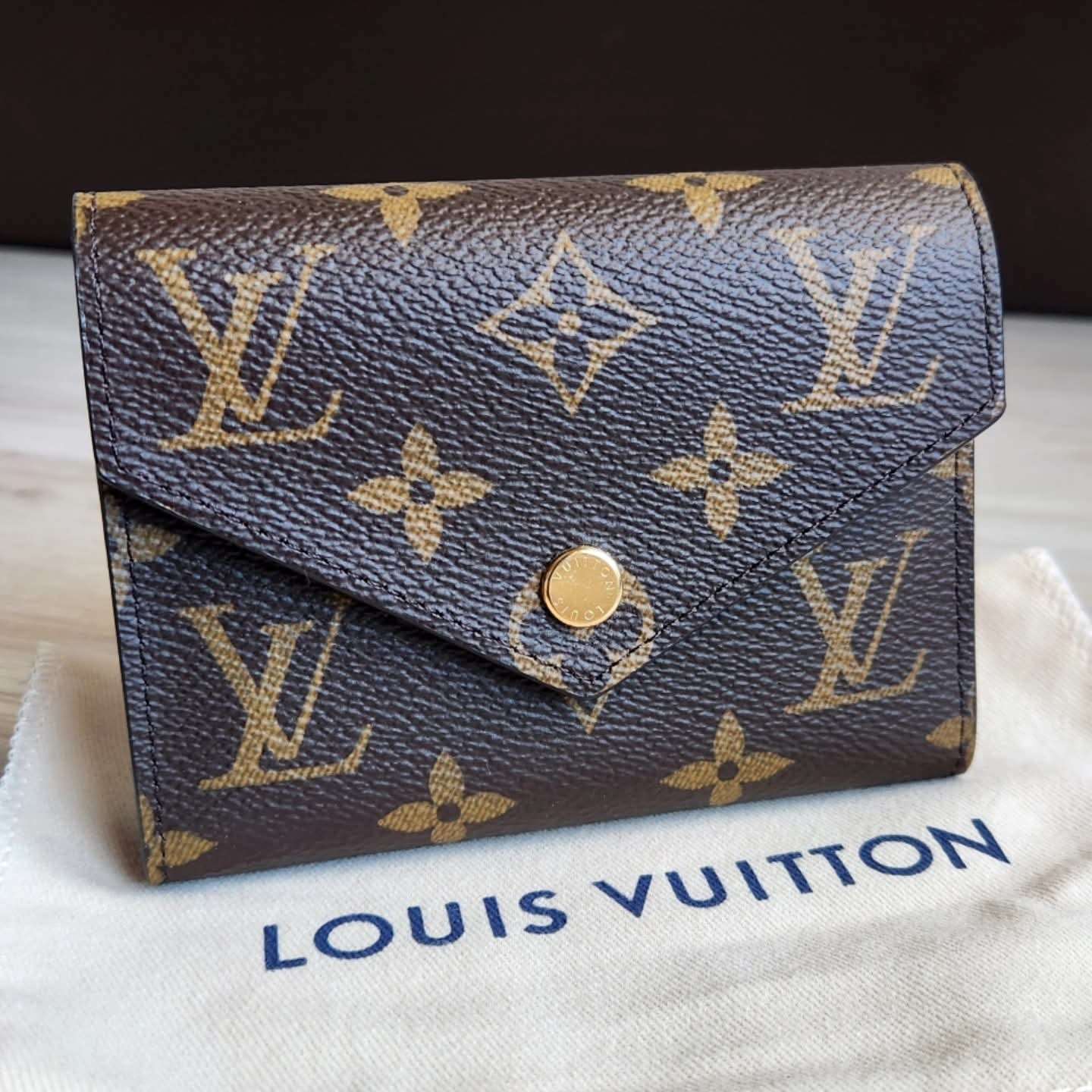 Louis Vuitton Victorine
