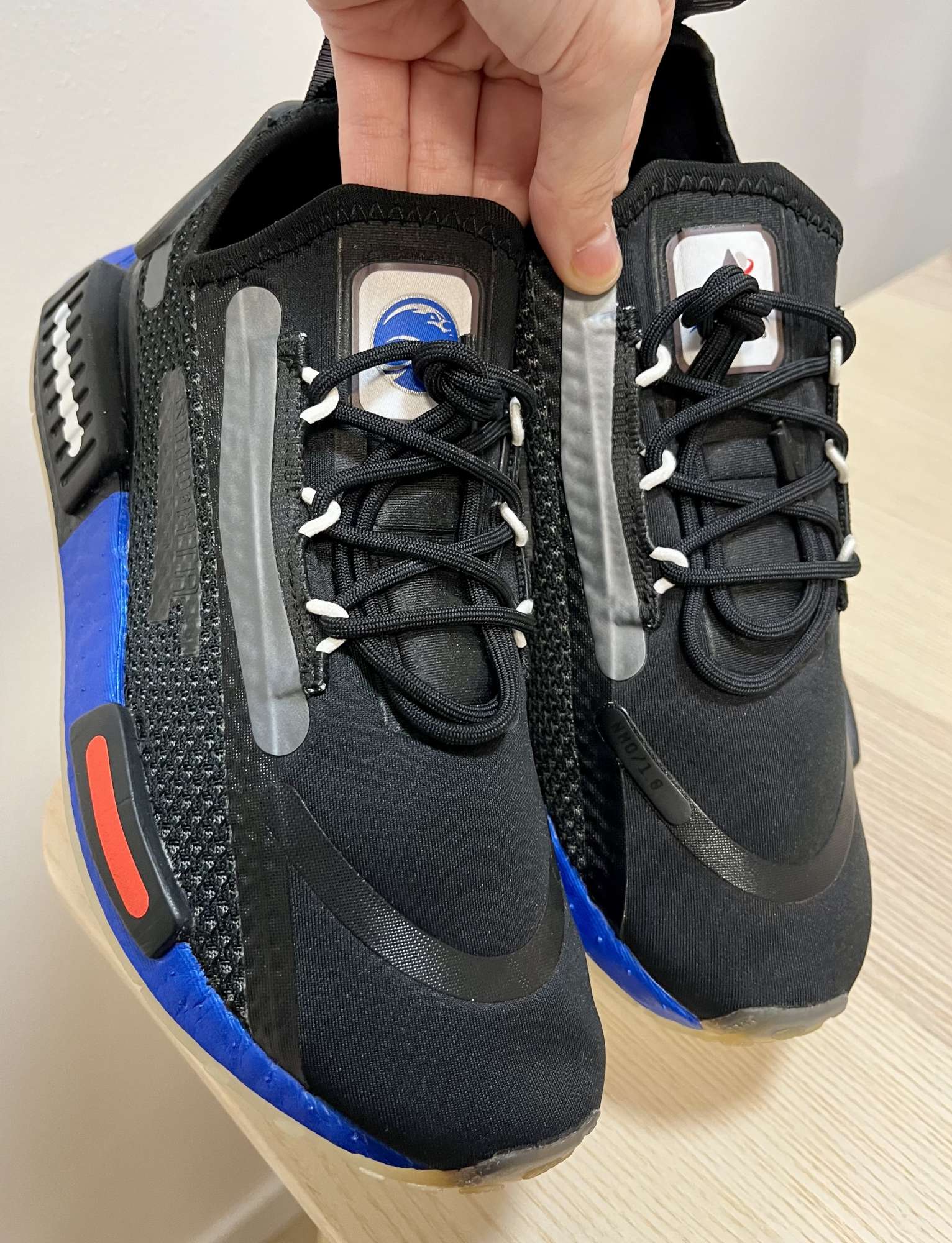 Tenisky Adidas NMD R1 Spectoo 36,5