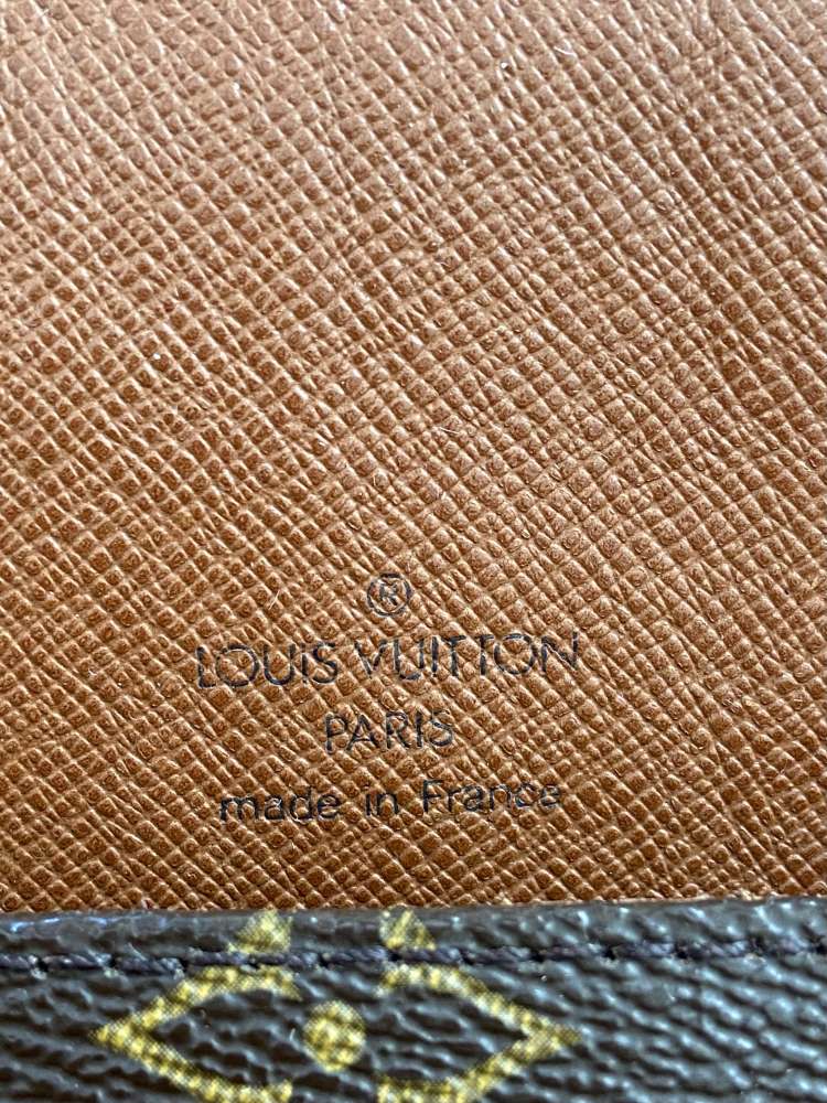 Louis Vuitton Salsa messenger