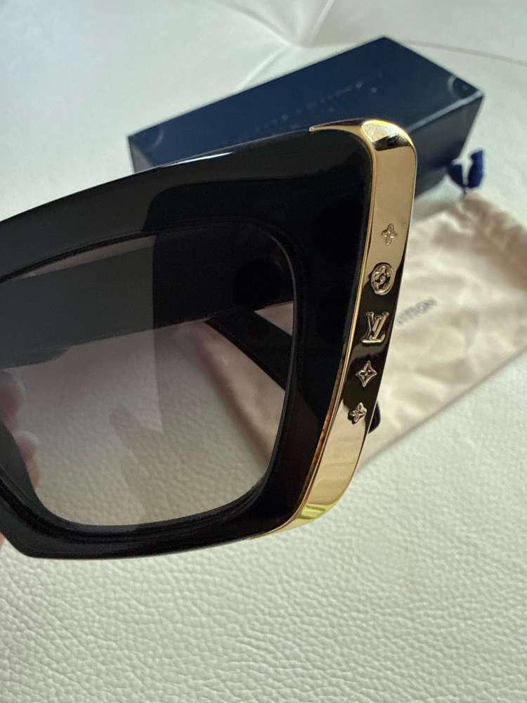 Louis Vuitton cat eyes
