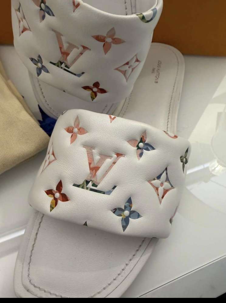 Louis Vuitton šľapky