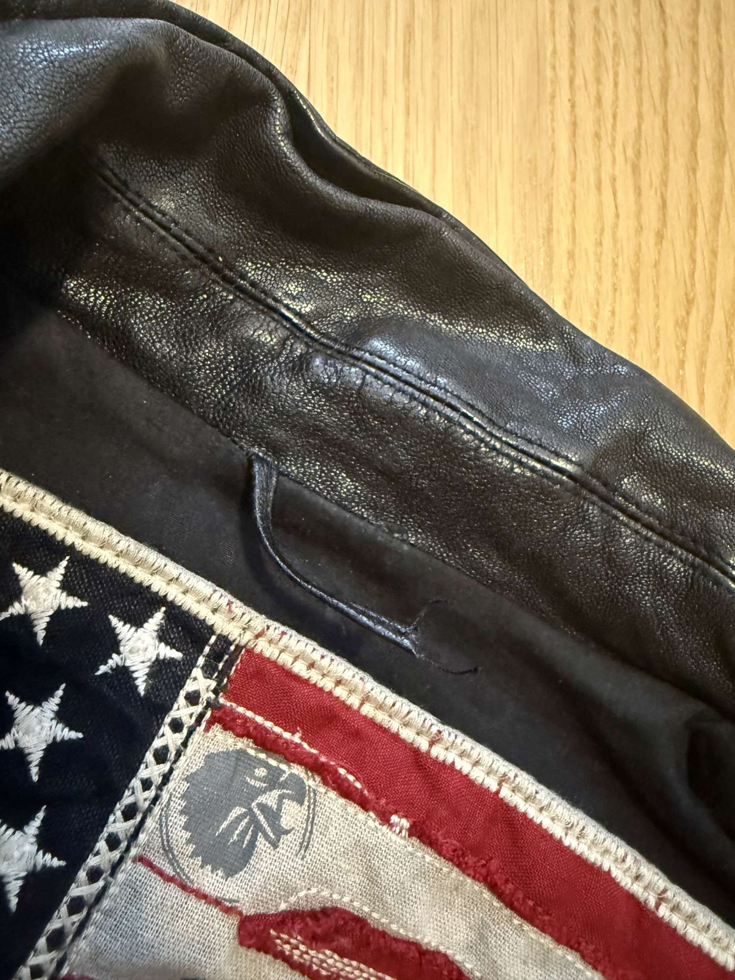 True Religion kožená bunda