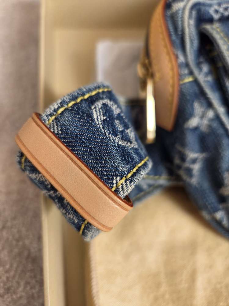 Louis Vuitton denim belt bag iba skladovaná