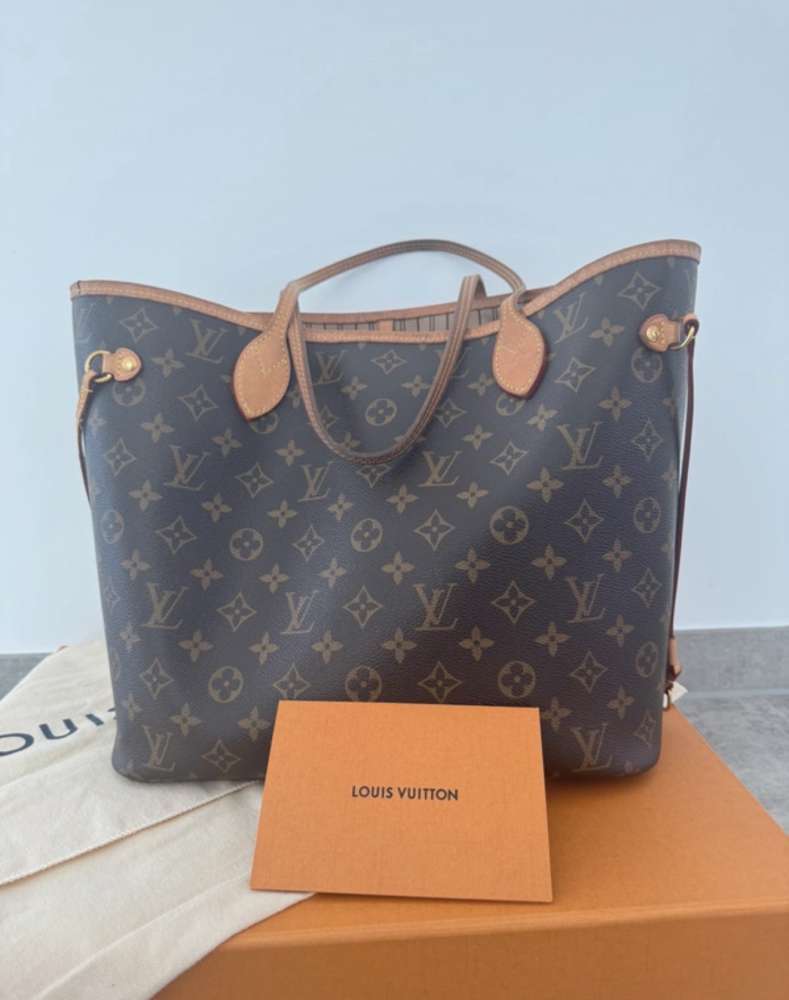 Louis Vuitton Mm s clutchom