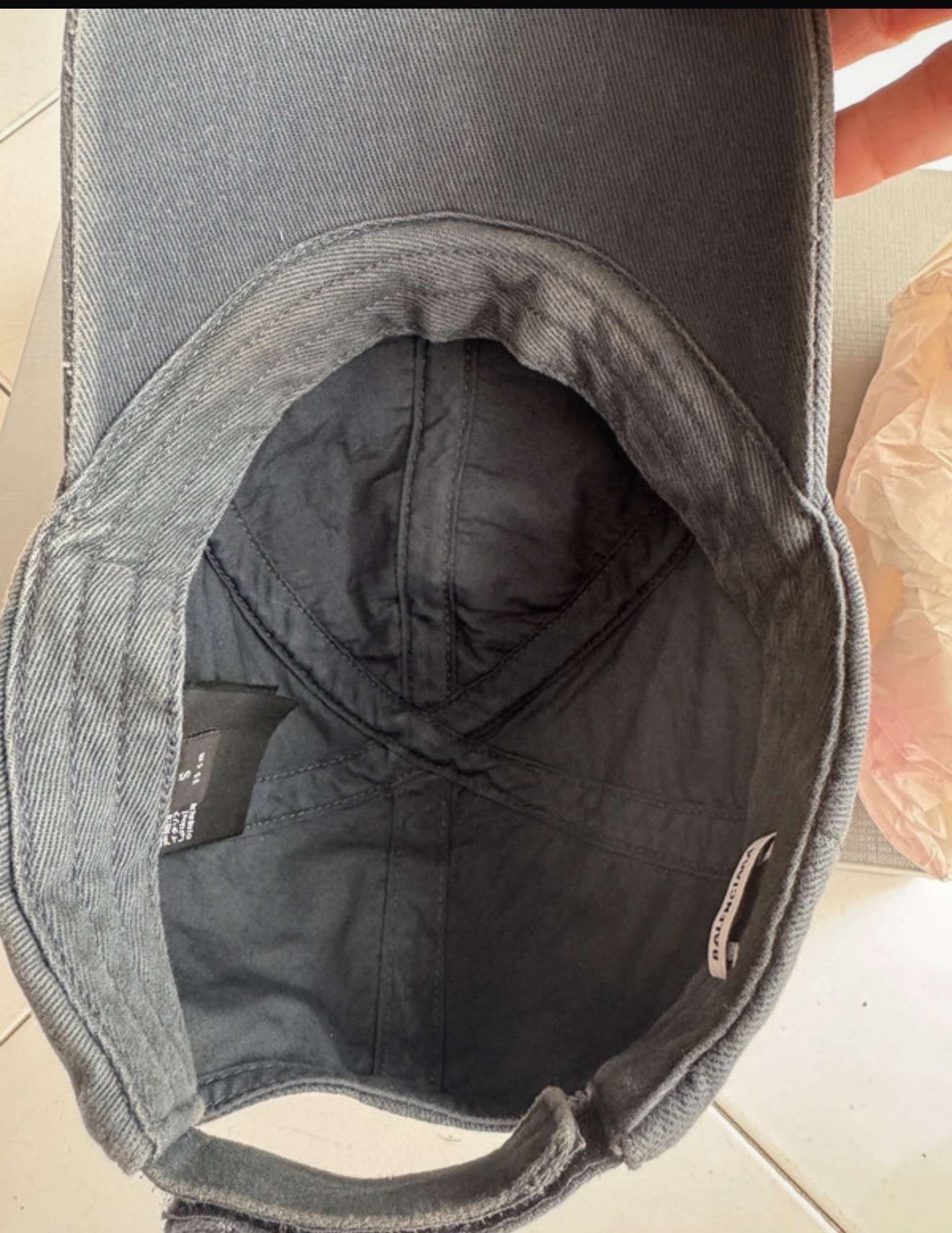 Balenciaga šiltovka