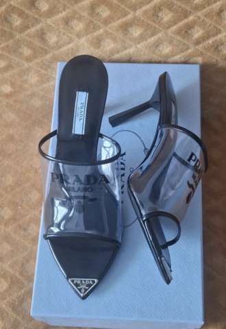 https://vipluxury.sk/Prada sandalky