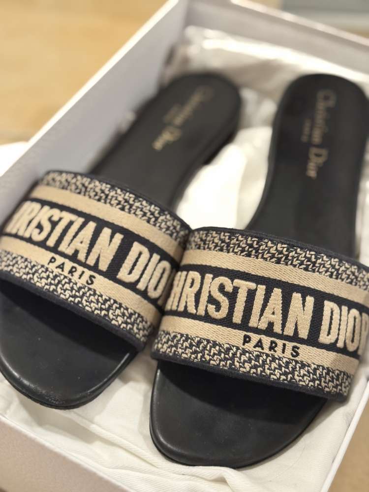 dior šľapky