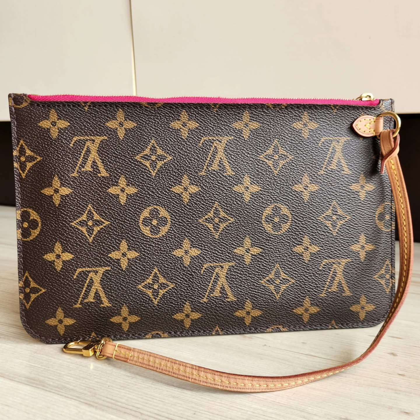 Louis Vuitton Pochette