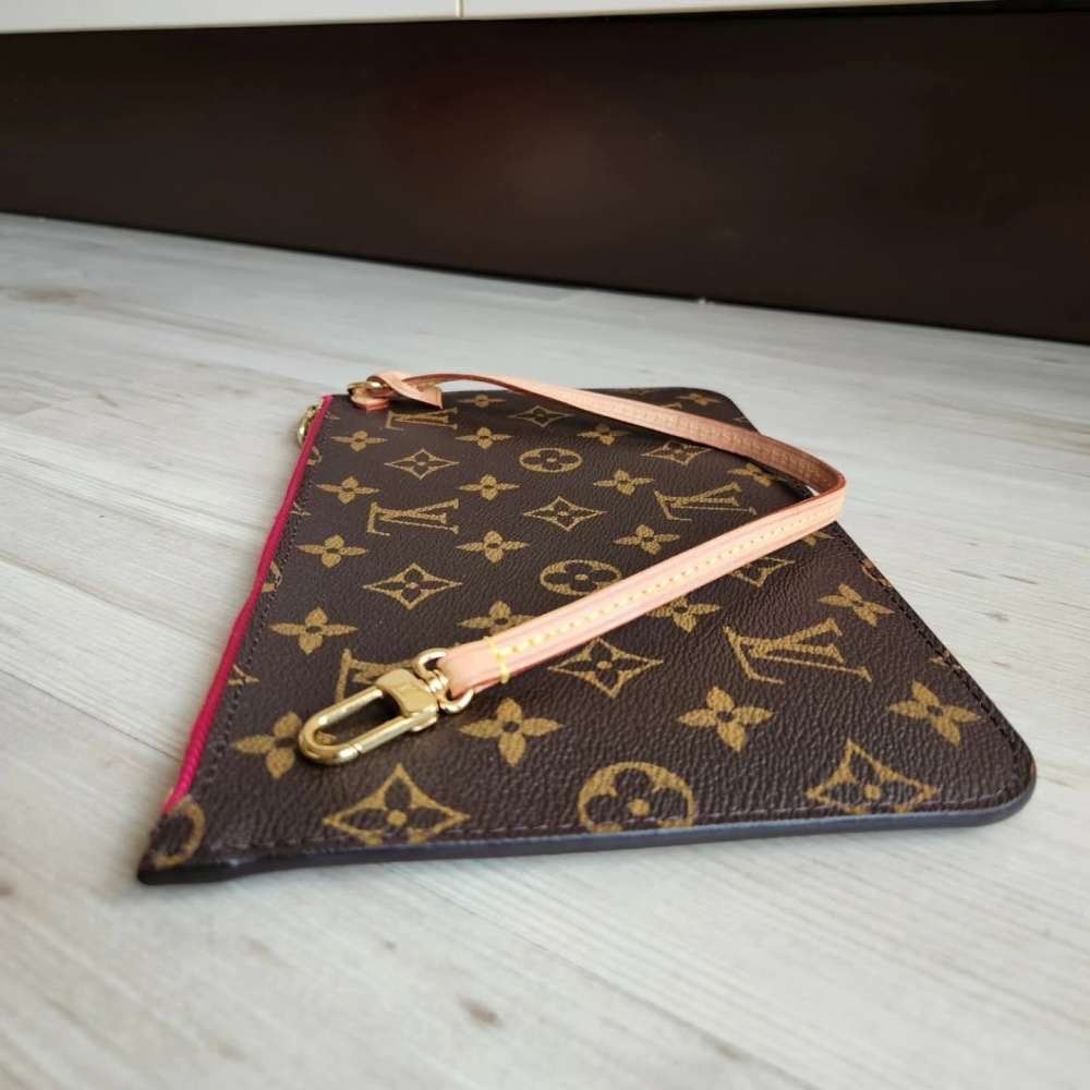Louis Vuitton Pochette