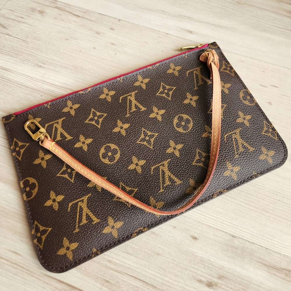 Louis Vuitton Pochette