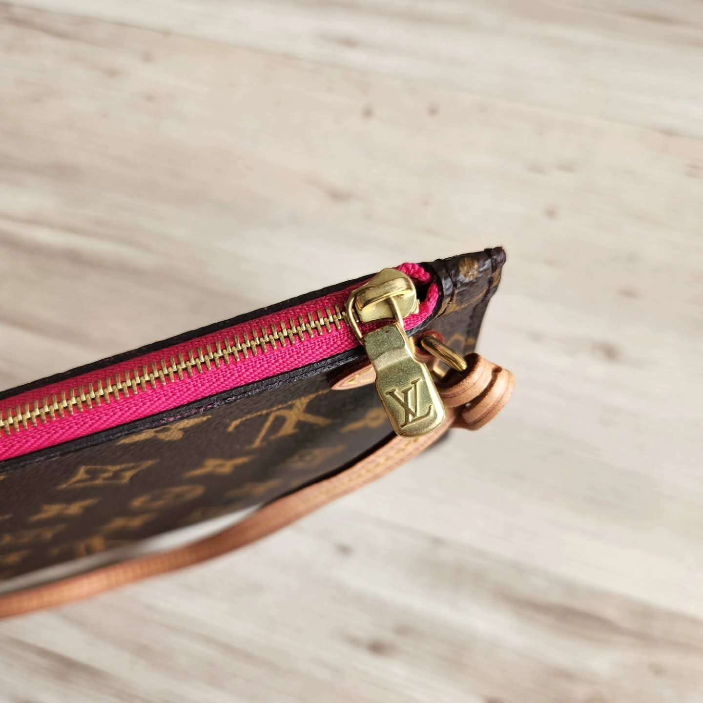 Louis Vuitton Pochette