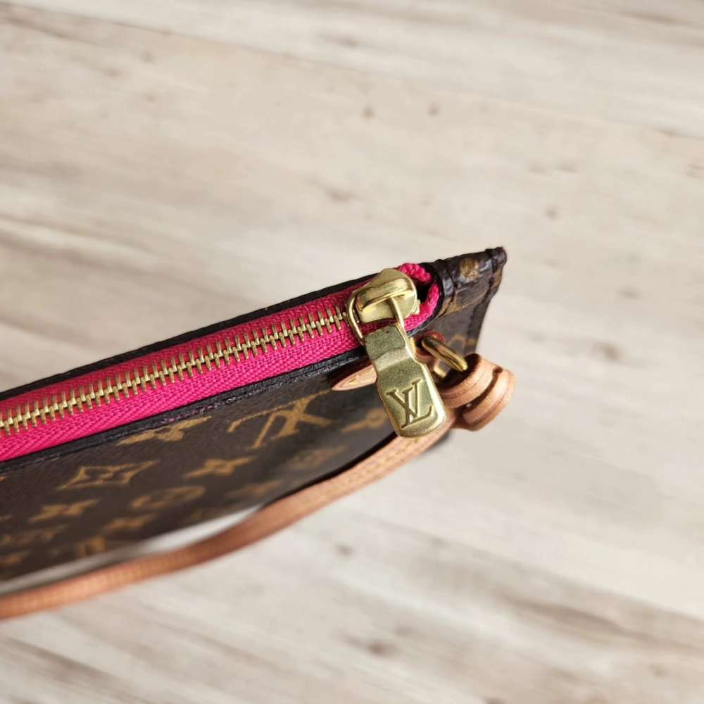 Louis Vuitton Pochette