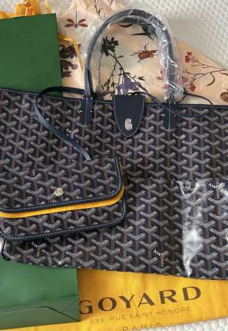 https://vipluxury.sk/Goyard St Louis PM. Tmavomodrá, len vybalena. Komplet balenie.Ucet z aprila 2026.