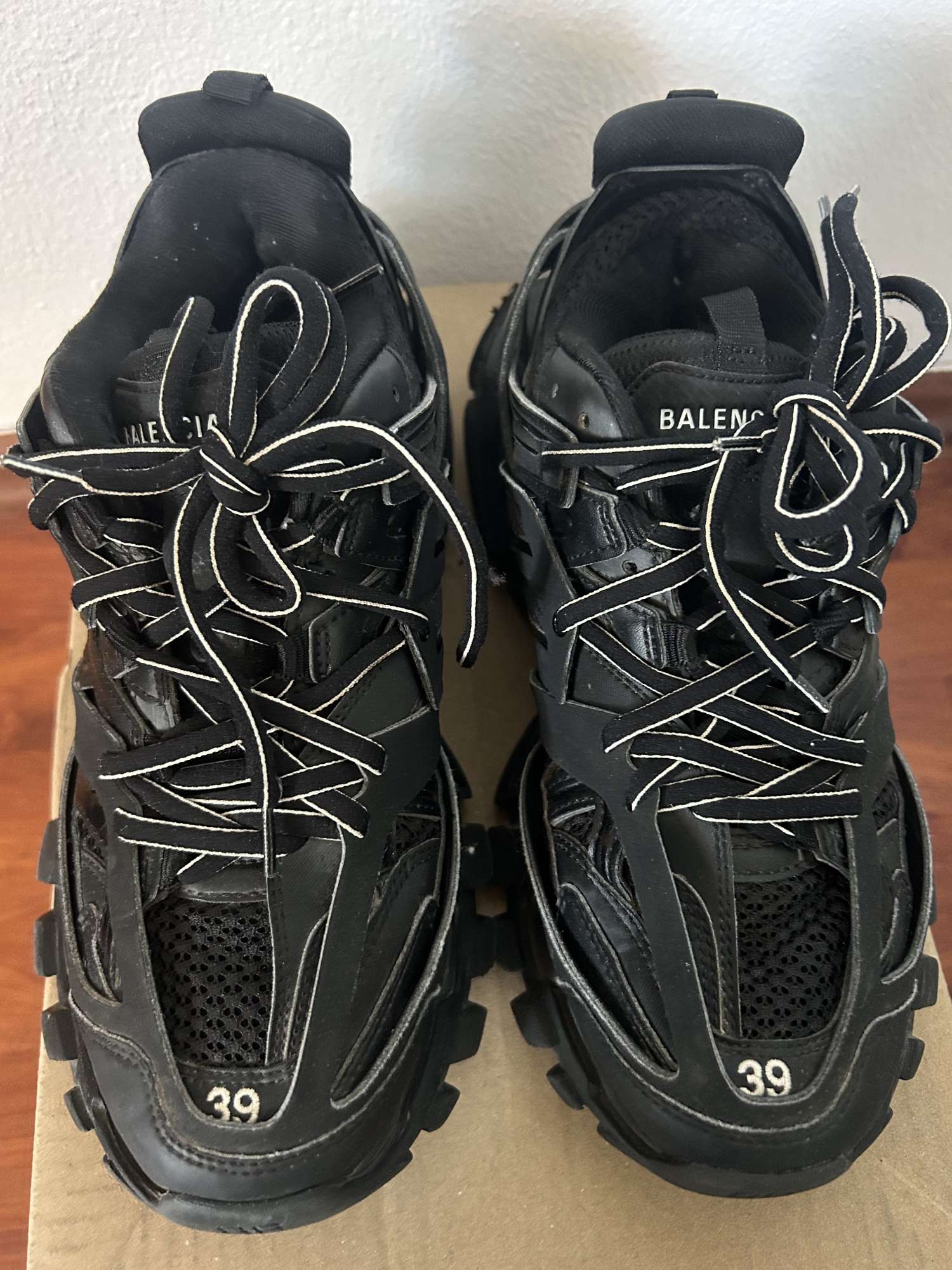 Balenciaga track