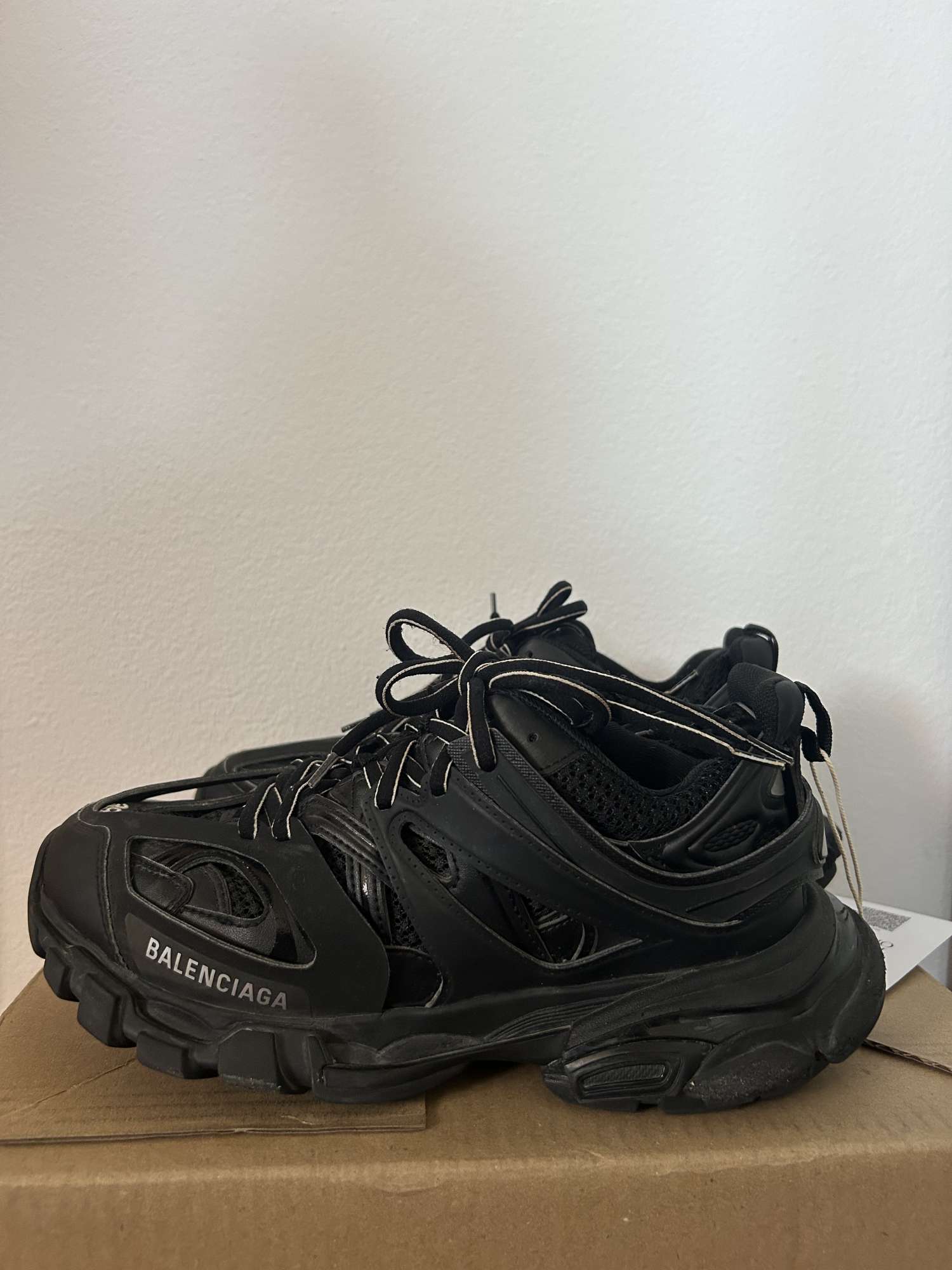 Balenciaga track