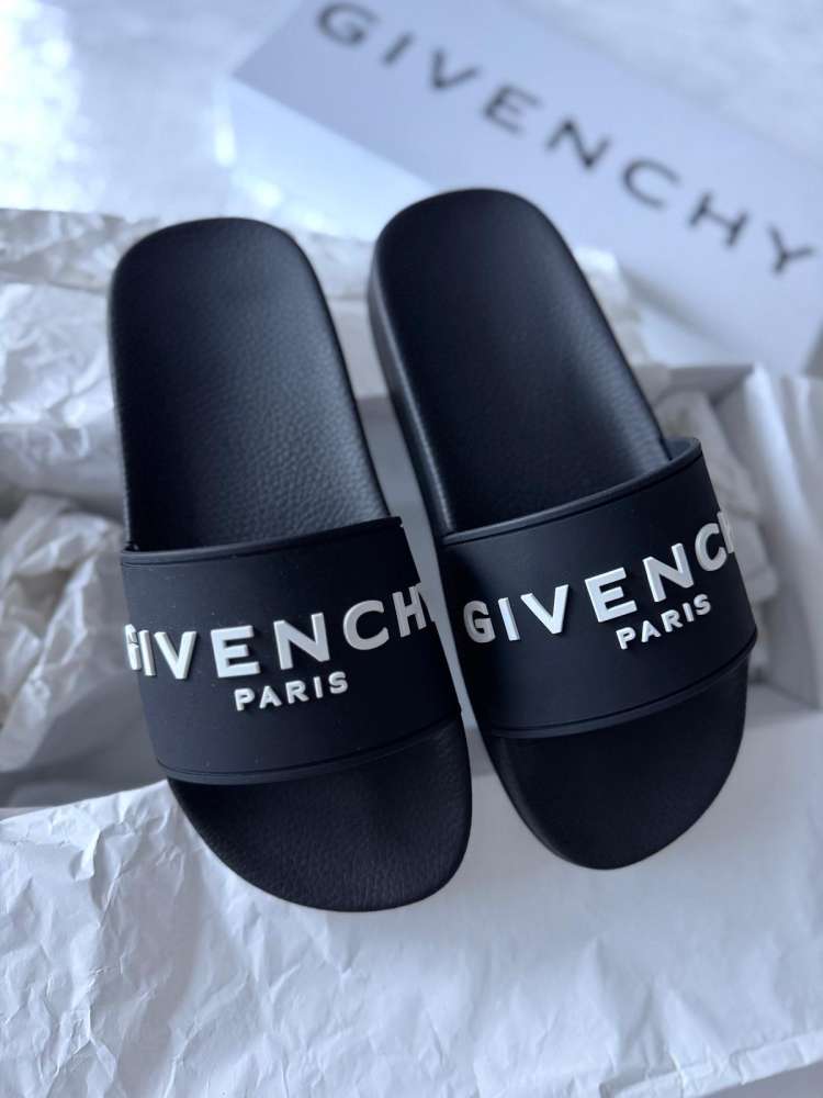 Givenchy šlapky