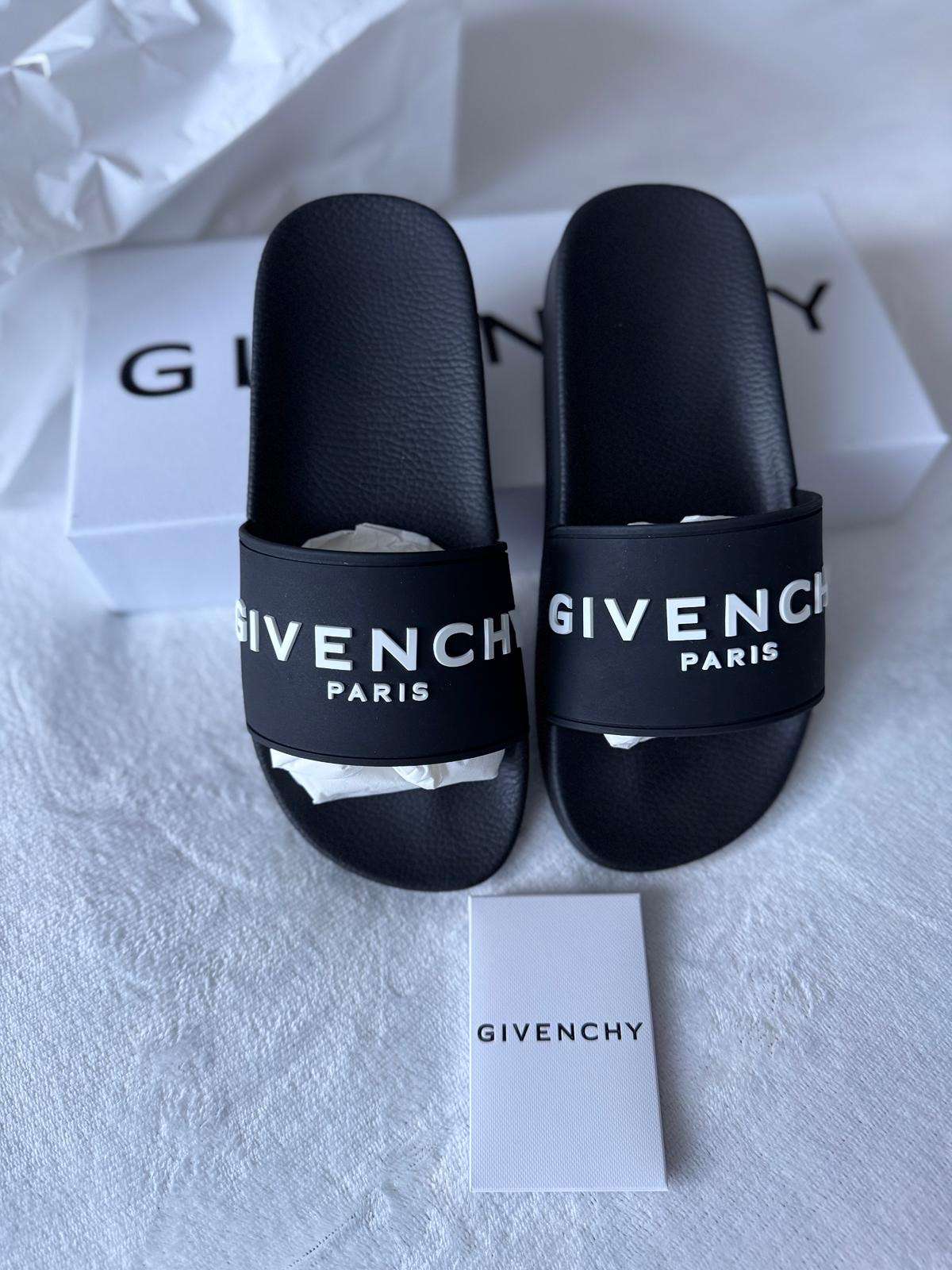 Givenchy šlapky