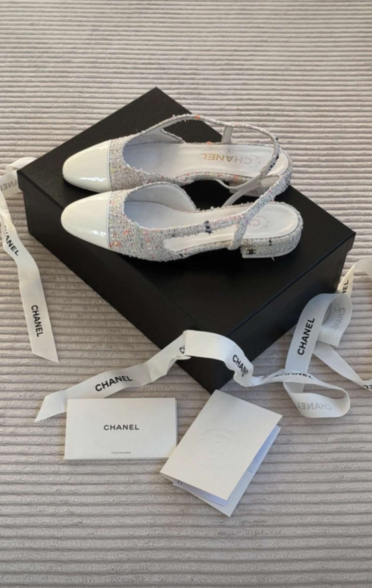 Chanel sandalky