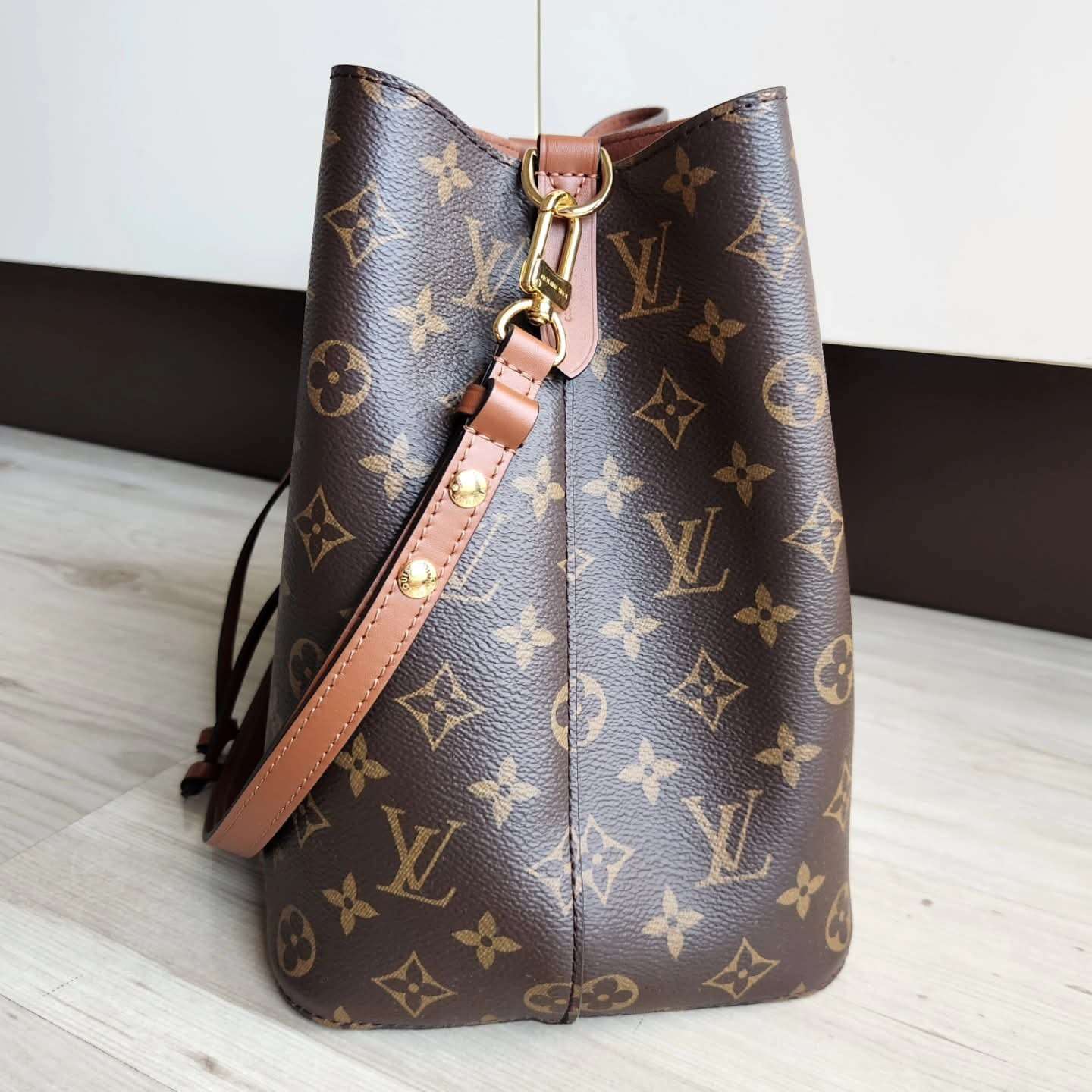 Louis Vuitton NeoNoe