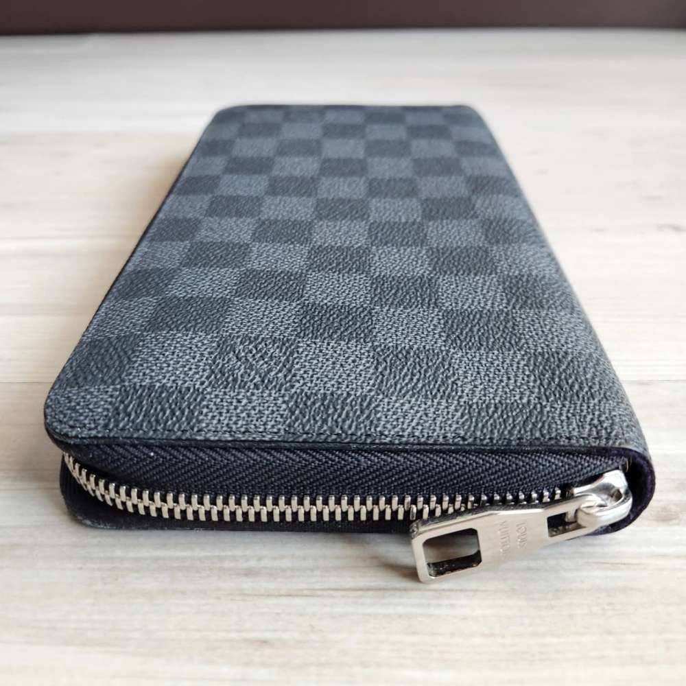 Louis Vuitton Zippy Organizer