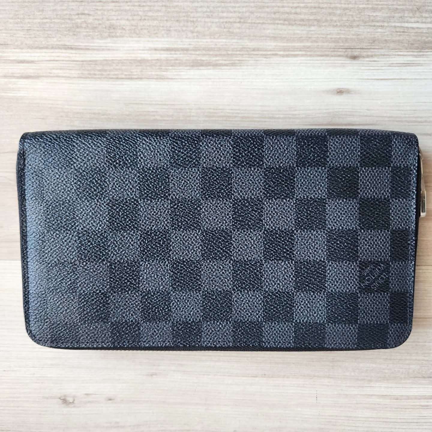 Louis Vuitton Zippy Organizer