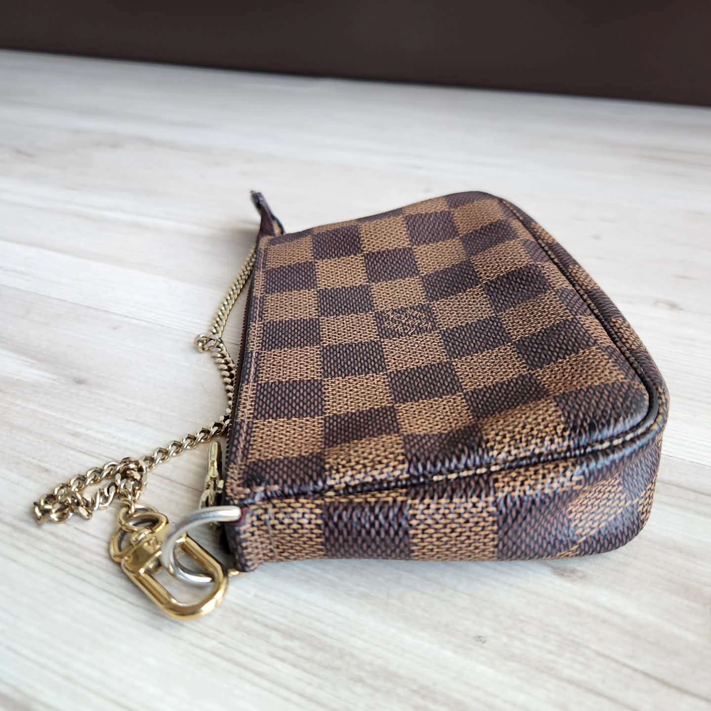 Louis Vuitton Mini Pochette