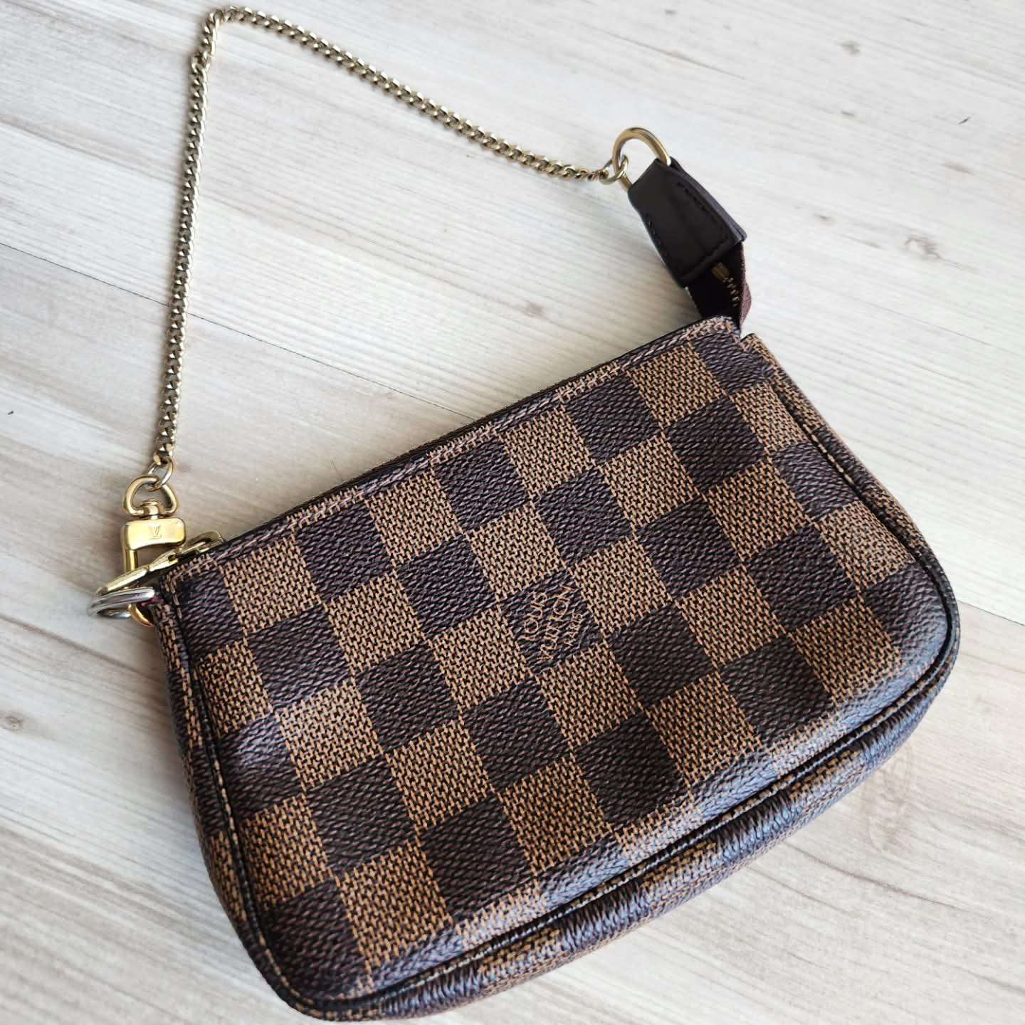 Louis Vuitton Mini Pochette