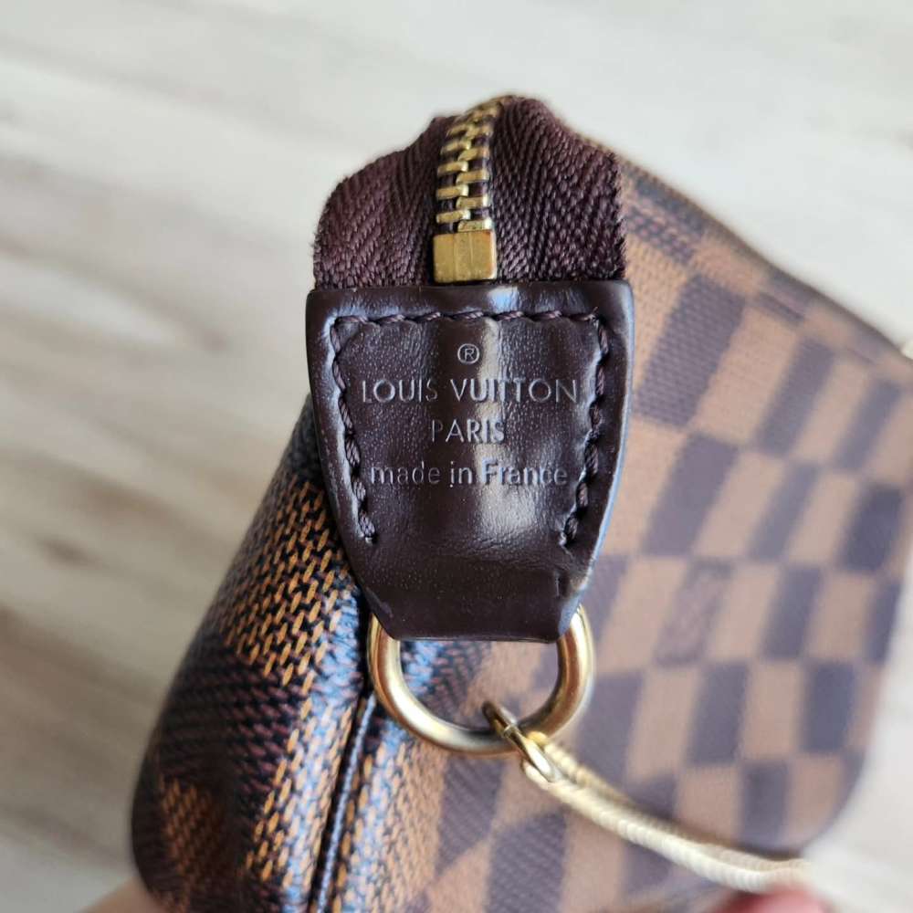 Louis Vuitton Mini Pochette