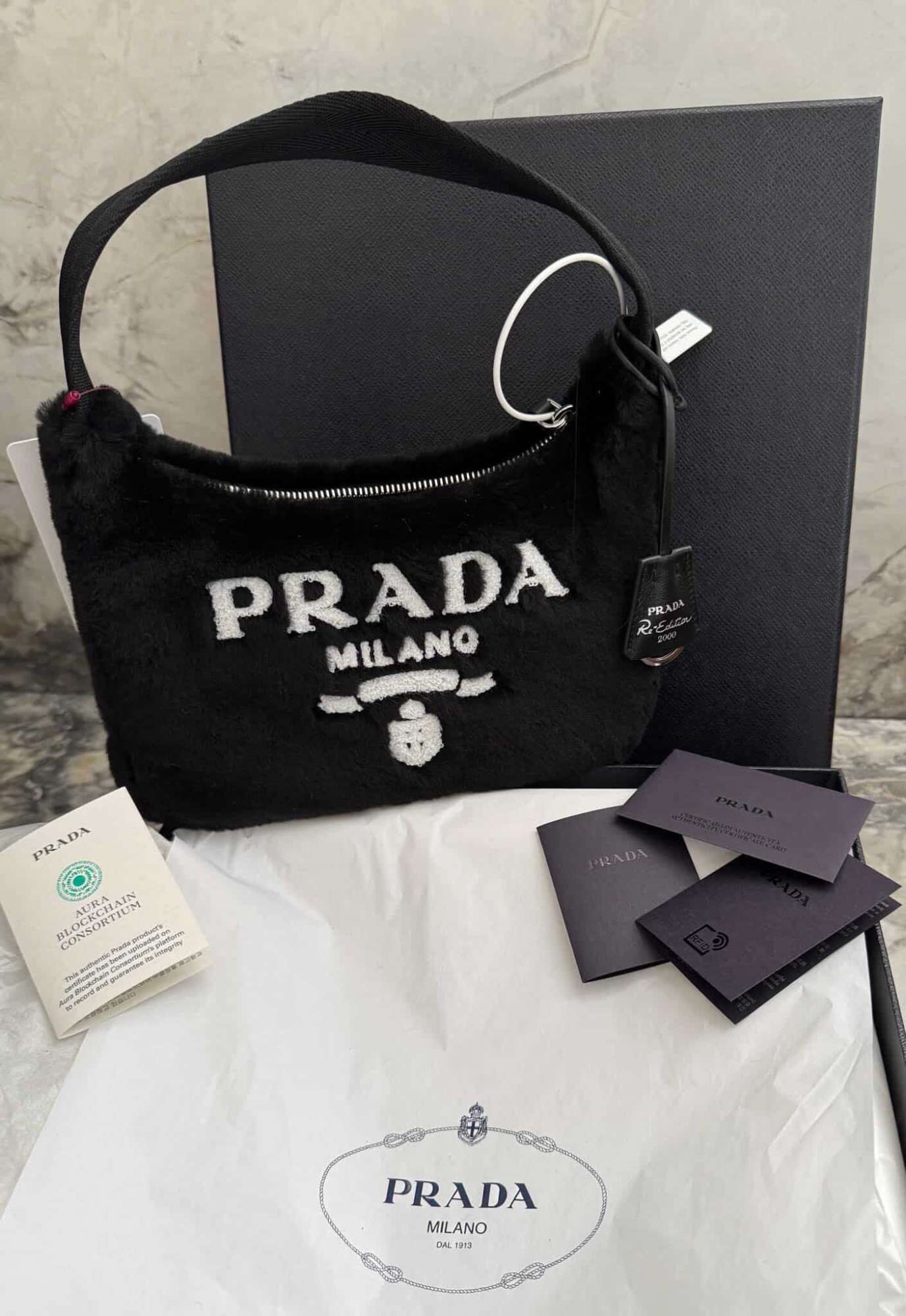 Prada kabelka