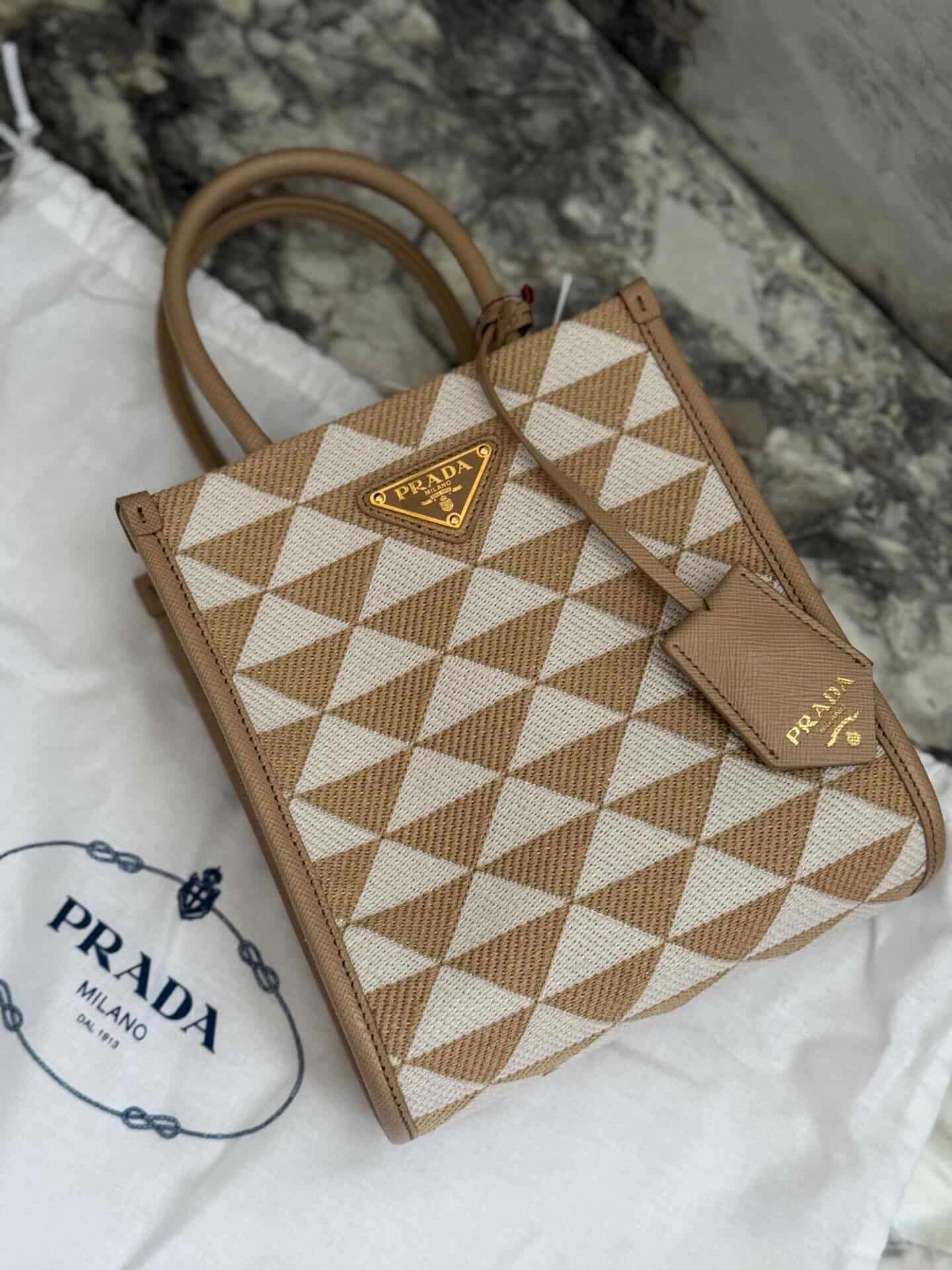Prada kabelka + strap
