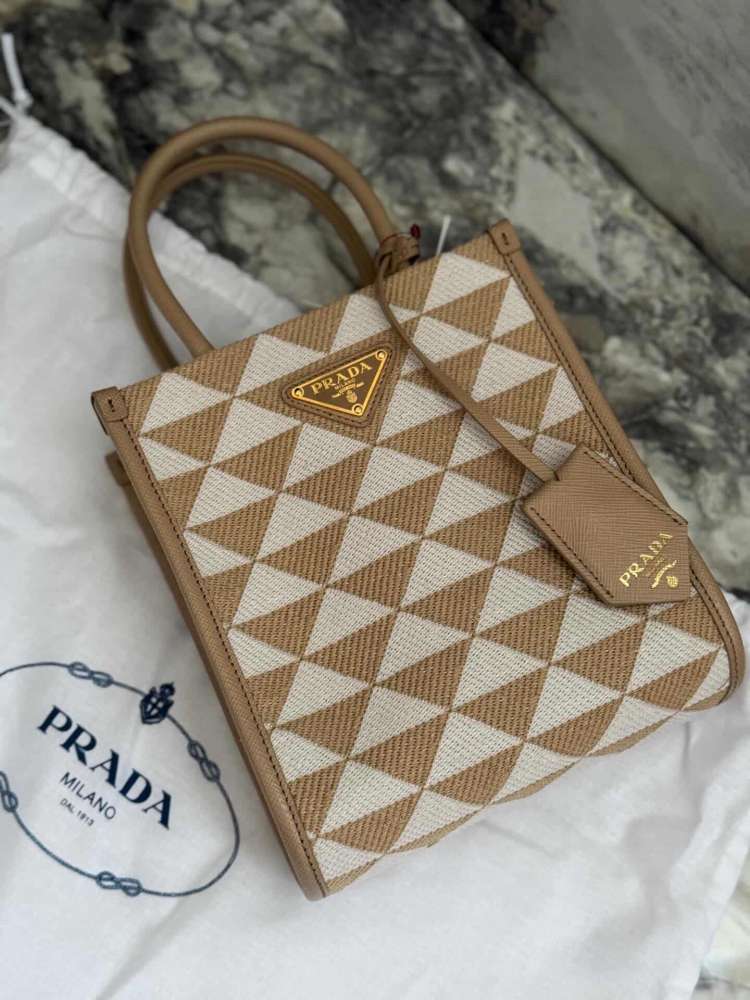 Prada kabelka + strap