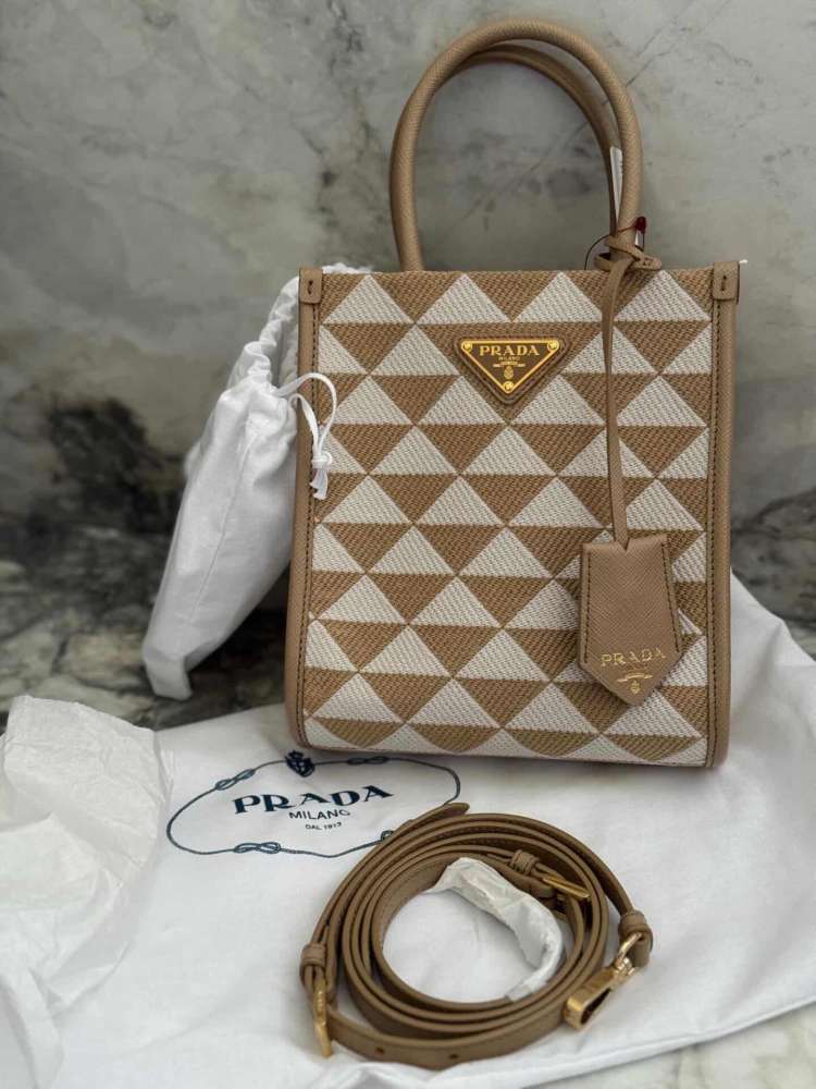 Prada kabelka + strap