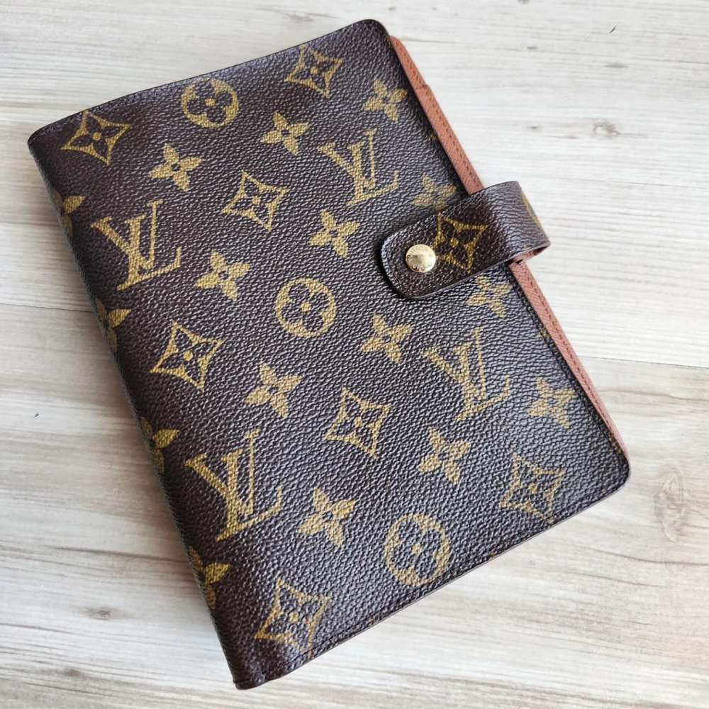 Louis Vuitton Agenda MM