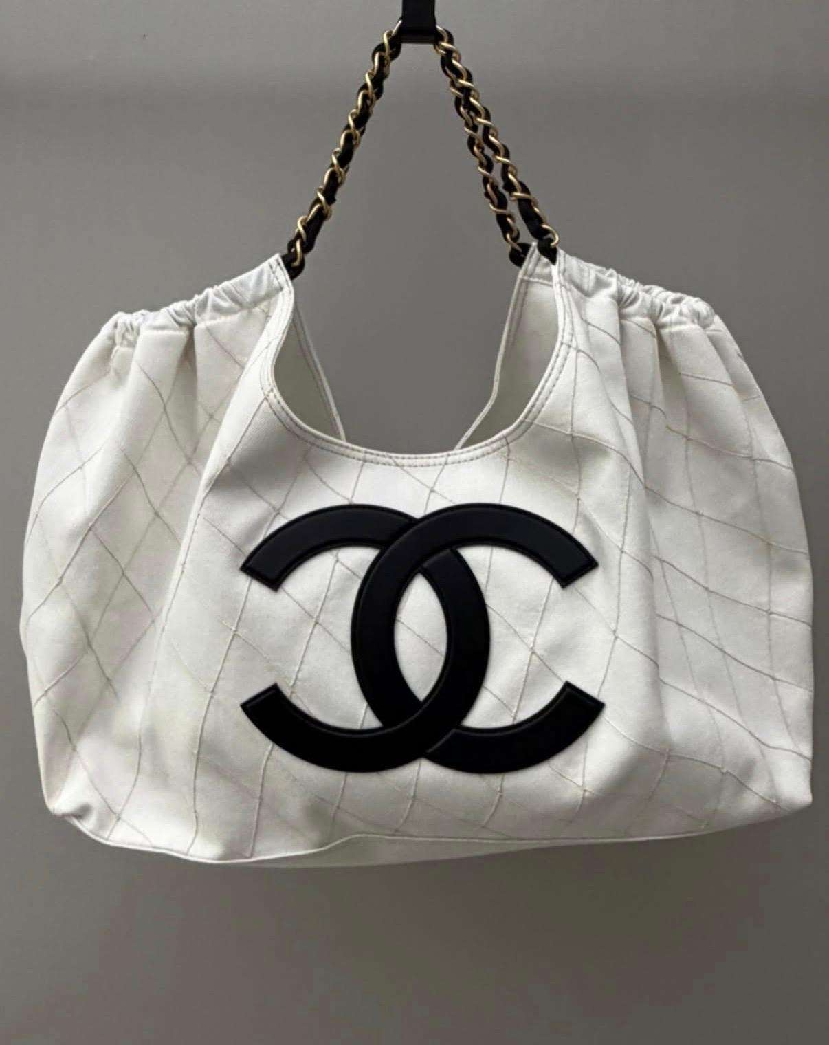 Chanel kabelka