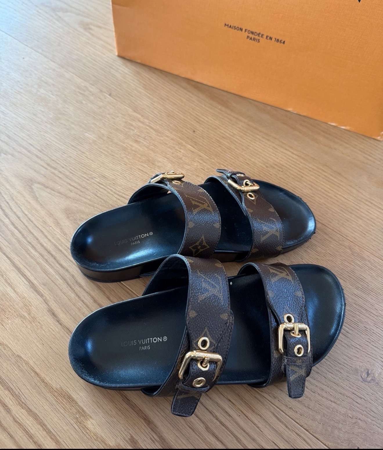 Louis Vuitton šľapky