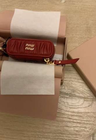 https://vipluxury.sk/Miu miu kľúčenka