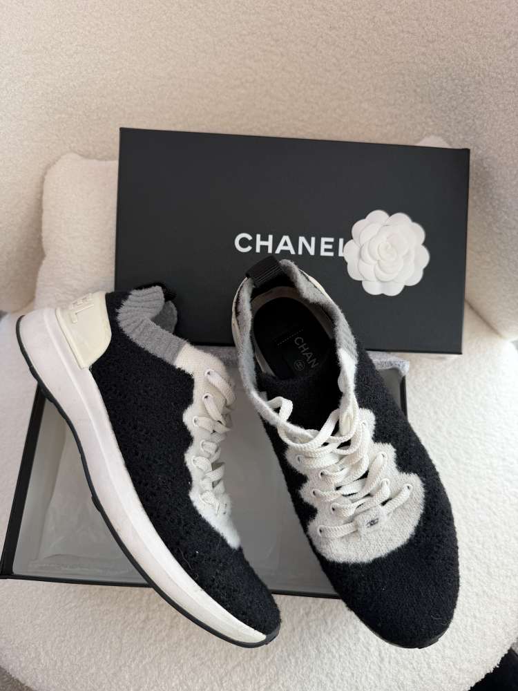 Chanel tenisky