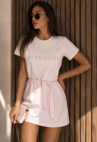 https://vipluxury.sk/Givenchy šaty